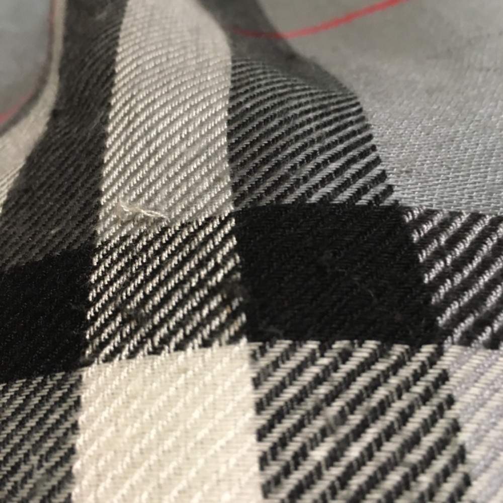 🧣BURBERRY Light blue Check Scarf 65% Cashmere/35% silk - Picture 8 of 14